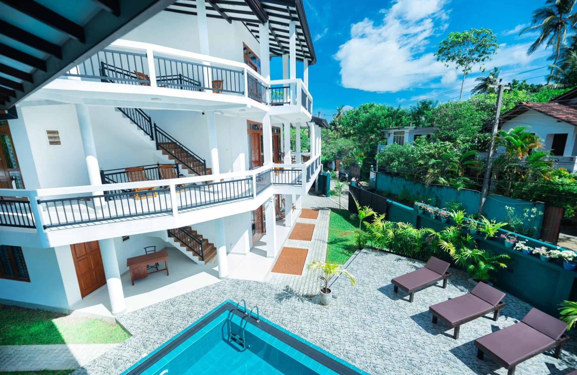 Teya Beach Hotel Ахангама Экстерьер фото