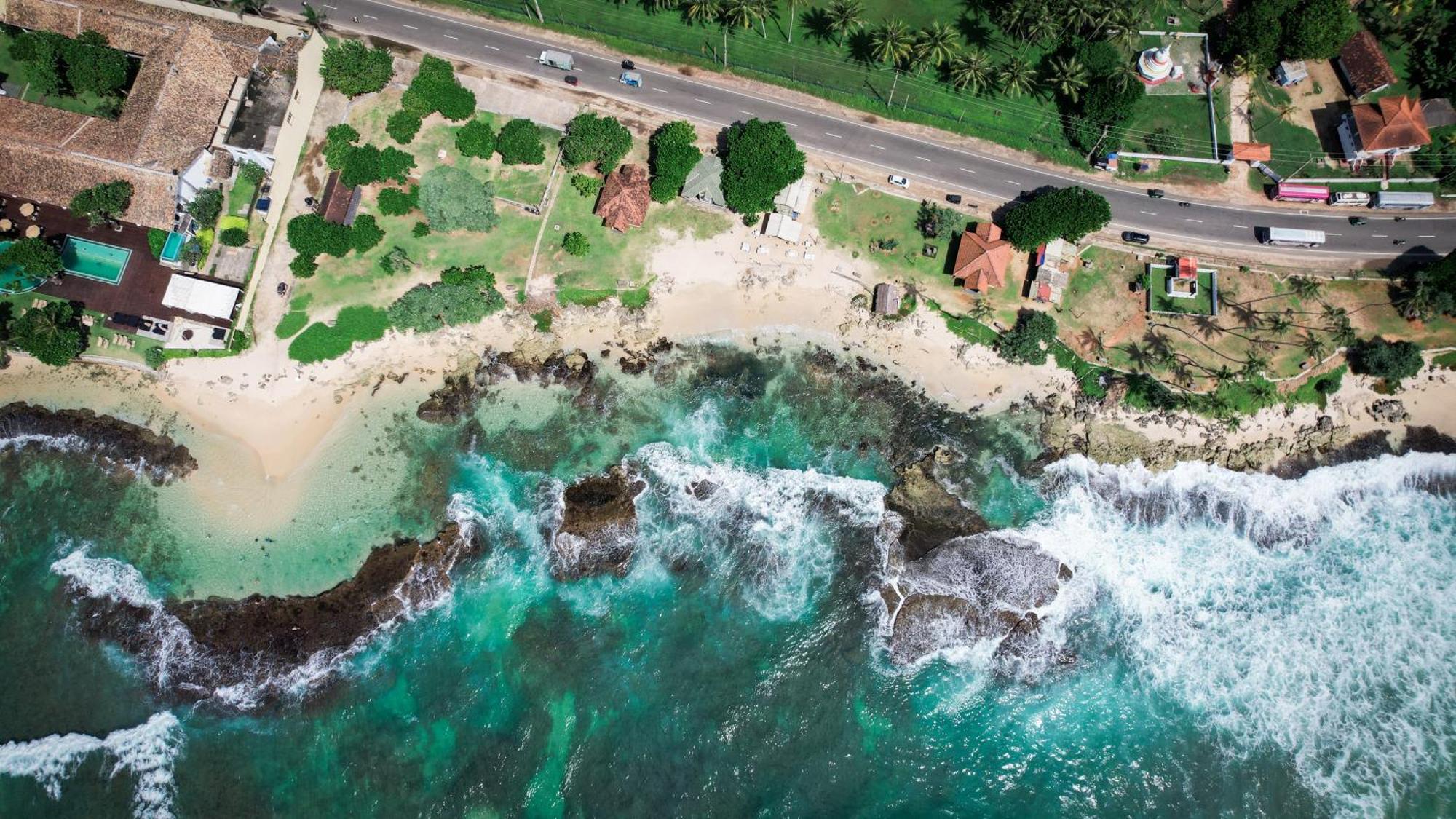 Teya Beach Hotel Ахангама Экстерьер фото