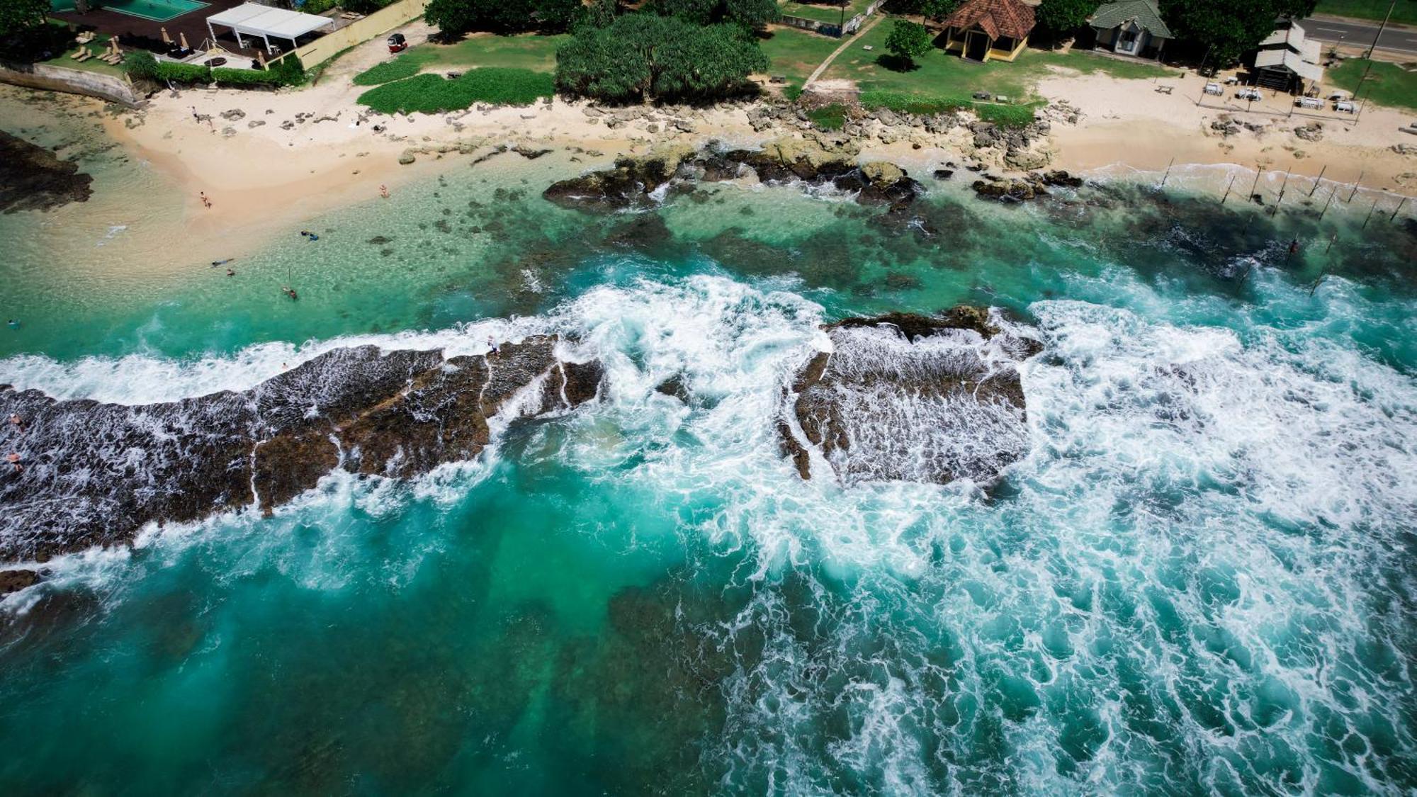 Teya Beach Hotel Ахангама Экстерьер фото