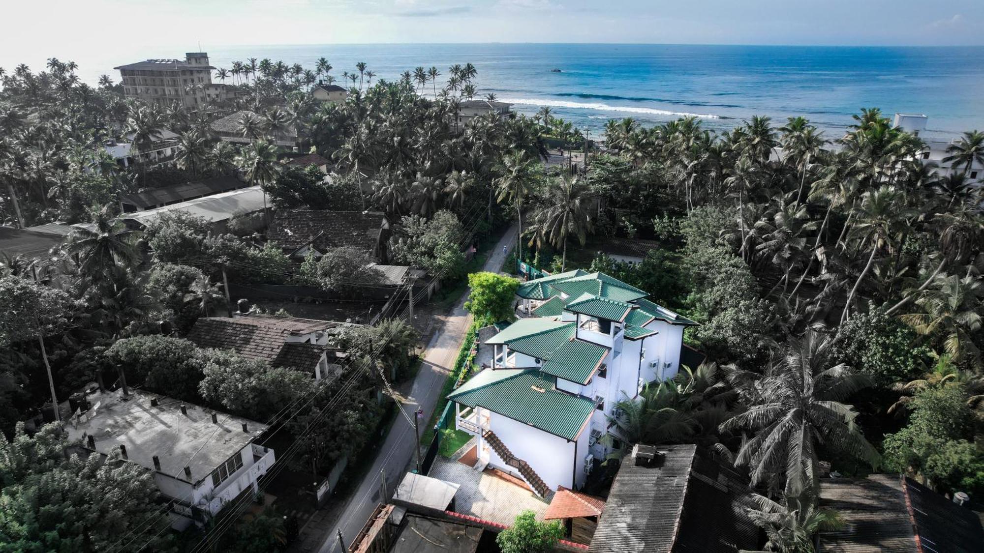 Teya Beach Hotel Ахангама Экстерьер фото