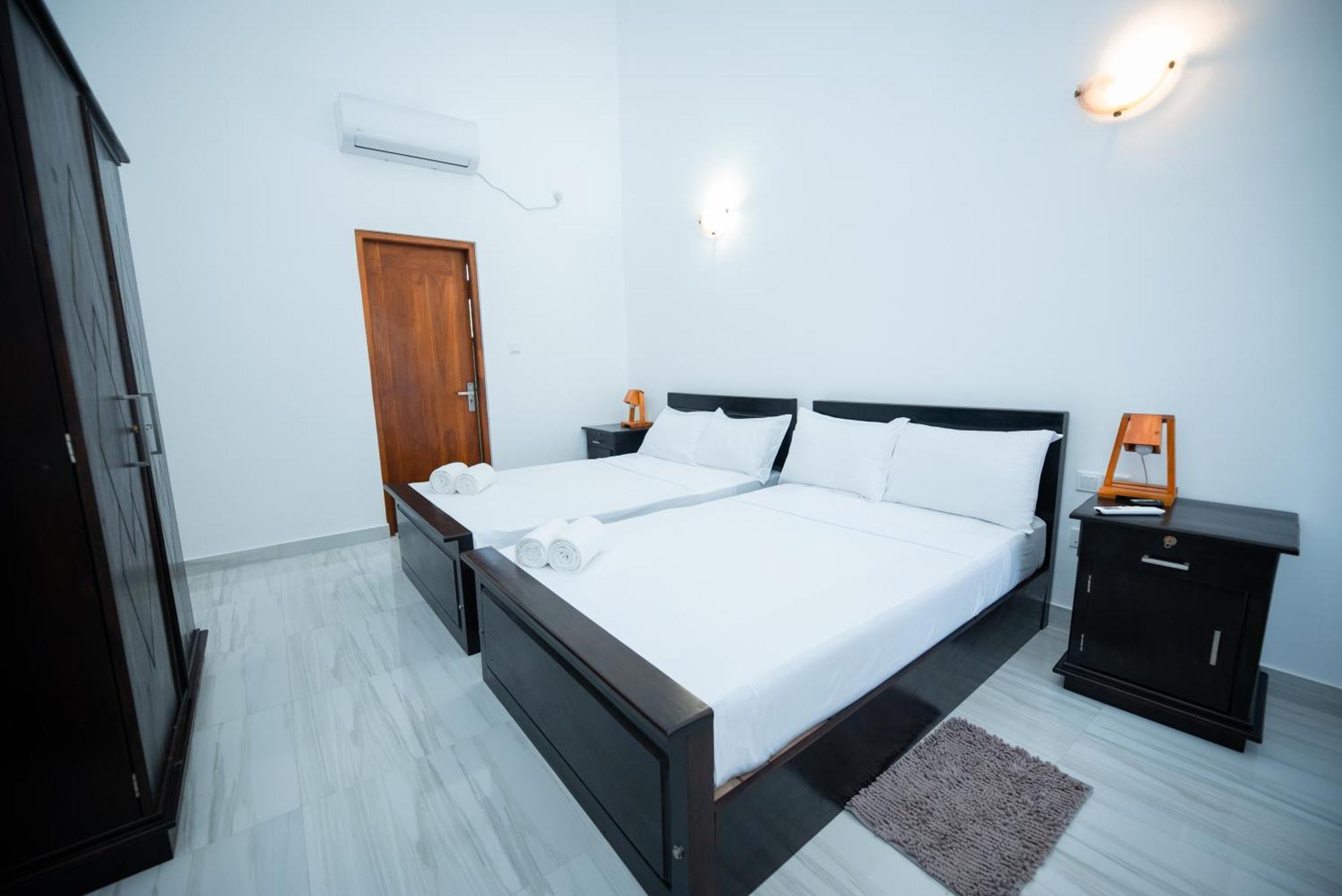 Teya Beach Hotel Ахангама Экстерьер фото